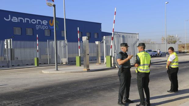 El recinto está custodiado por la Guardia Civil