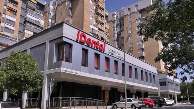 Sede de iDental en la calle Federico García Lorca de Sevilla