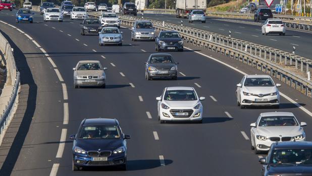 Un accidente de tráfico en la A49, dirección hacia Huelva, está dificultando la operación salida