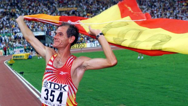 Abel Antón, momentos después de vencer en el maratón de 1999