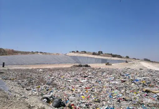 El vertedero sin reciclado previo