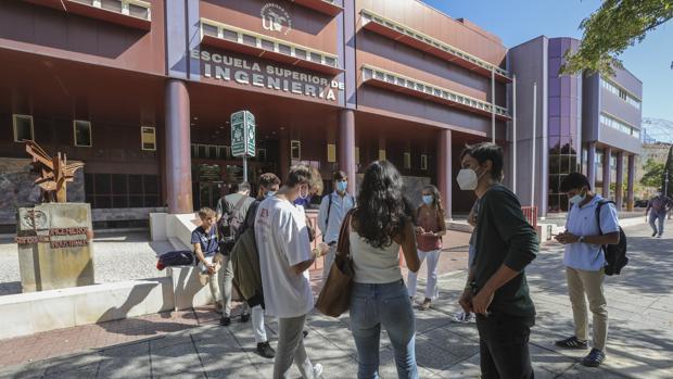 Las Titulaciones De Ingenierias En Sevilla Llenas