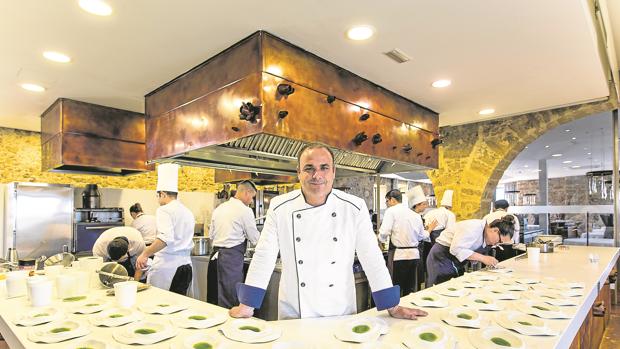 Ángel León